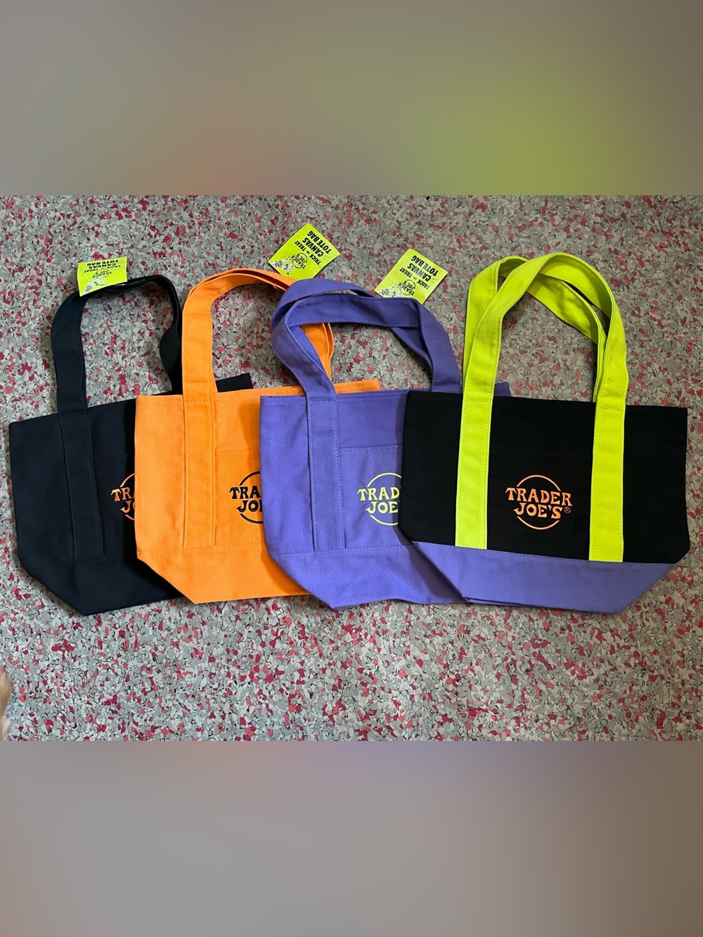 TRADER JOE’S - Set of 4  Mini Totes